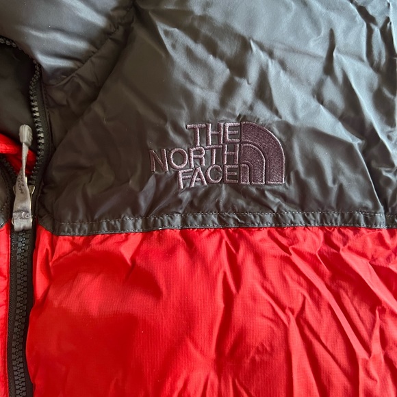2006 north face 7 summit series 700 full vest - Picture 3 of 9